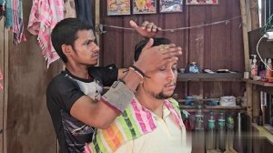 УЛИЧНЫЙ ПАРИКМАХЕР ИНТЕНСИВНЫЙ МАССАЖ ГОЛОВЫ И СПИНЫ