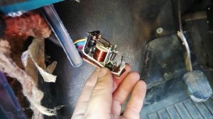 ВАЗ 2105 Прерывистый режим работы дворников и их замена.