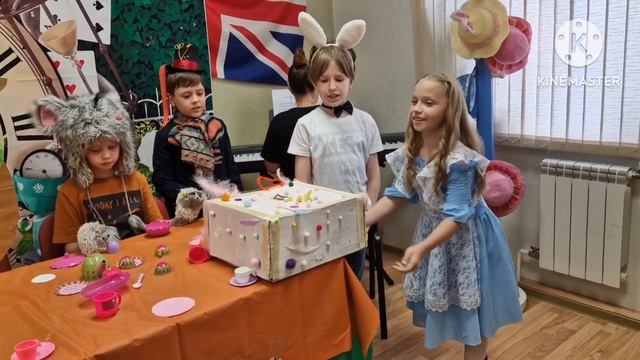_Alice in Wonderland_ by Smart Start Language School, June 2023 (2nd) смотреть онлайн