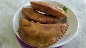 Как разогреть замороженные чебуреки на сковороде