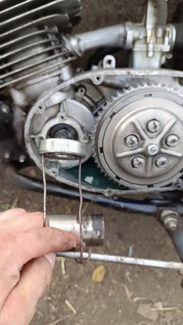 Снять левый подшипник коленвала не разбирая. Юпитер 5. Иж.