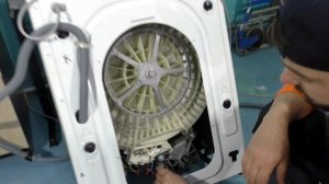 Стиральная машинка выбивает автомат или не греет воду.