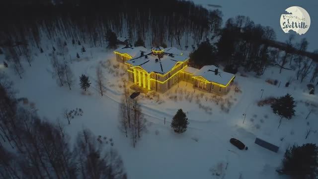 Новогодняя подсветка дома в классическом стиле | Баня и хозпостройки в едином ансамбле