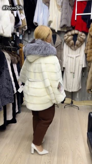 Шубки летучая мышь Белоснежная норка с чернобуркой смотреть онлайн