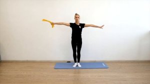 Художественная гимнастика: 1 тренировка со скакалкой