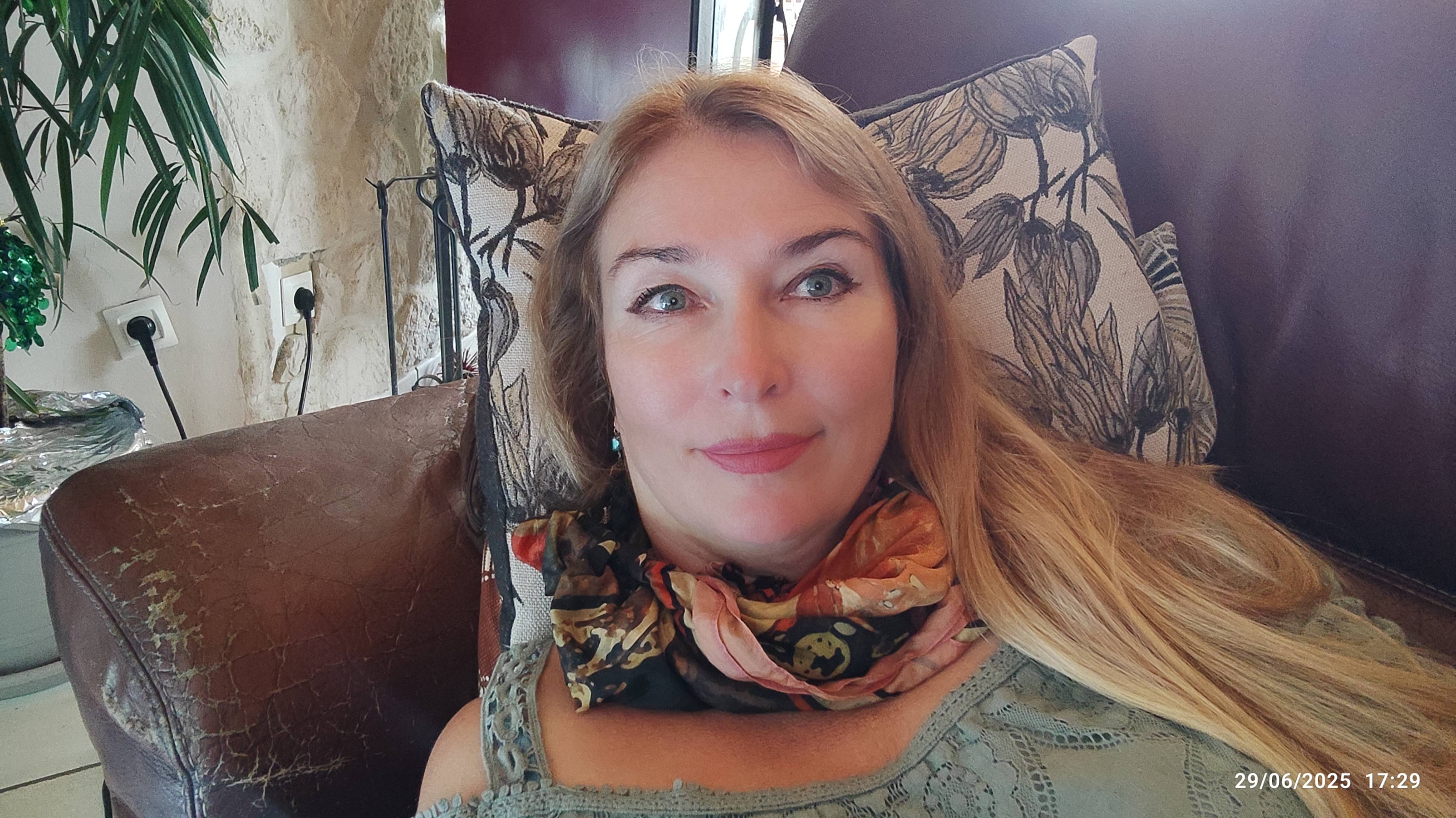 О завистницах @СОБЕСЕДНИЦА . Умираем от жары. Купила на брокантах. (1) смотреть онлайн