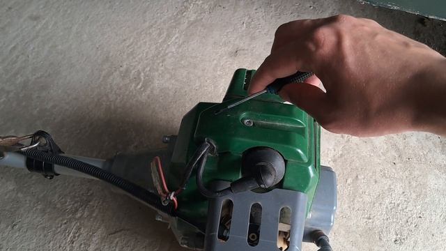 Перегревается триммер - 5 причин перегрева двигателя мотокосы