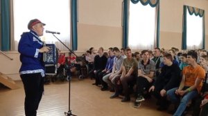 Детские песенки под гармонь в Доме-интернате.