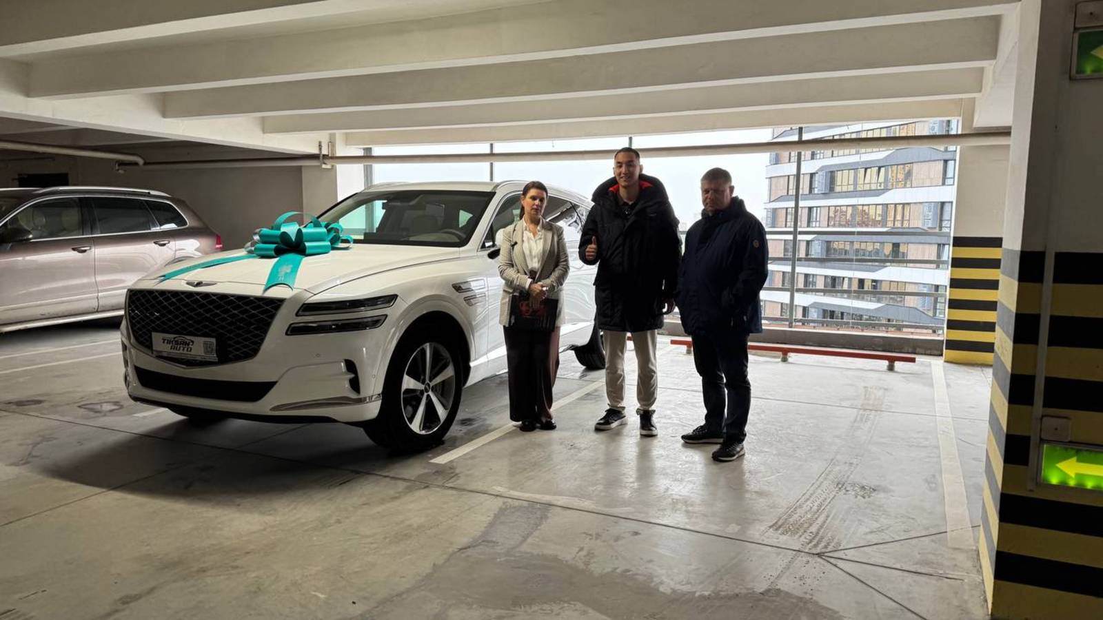 Отзыв с выдачи Genesis GV80 смотреть онлайн