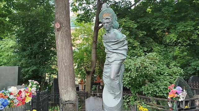 Ваганьковское кладбище. Могила Высоцкого смотреть онлайн
