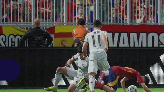 EFootball 2025. Pedri заработал пенальти