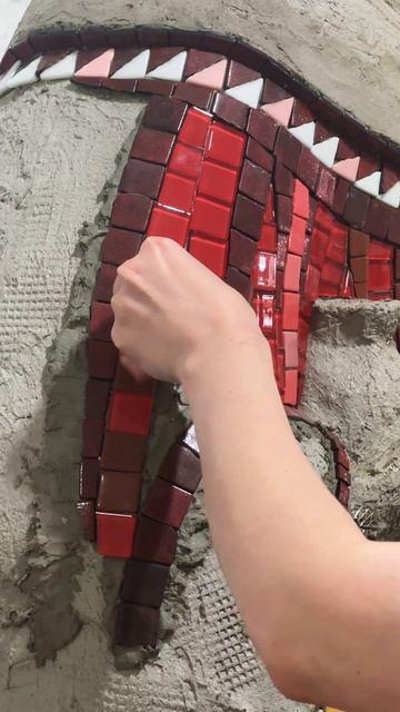 Процесс сборки мозаики на объемных скульптурах. Завершающие этапы. смотреть онлайн