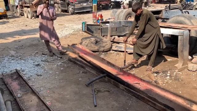 Сгорел бензовоз Hino. Восстанавливаем бензовоз. смотреть онлайн