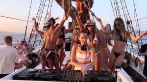 The Black Eyed Peas - Shut Up