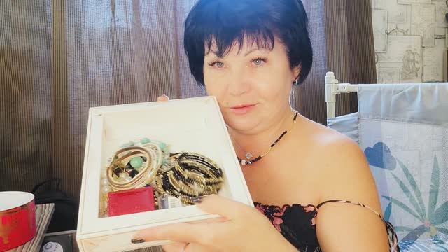 Жизнь налаживается🤗 немного о своих "богатствах" 🤣 смотреть онлайн