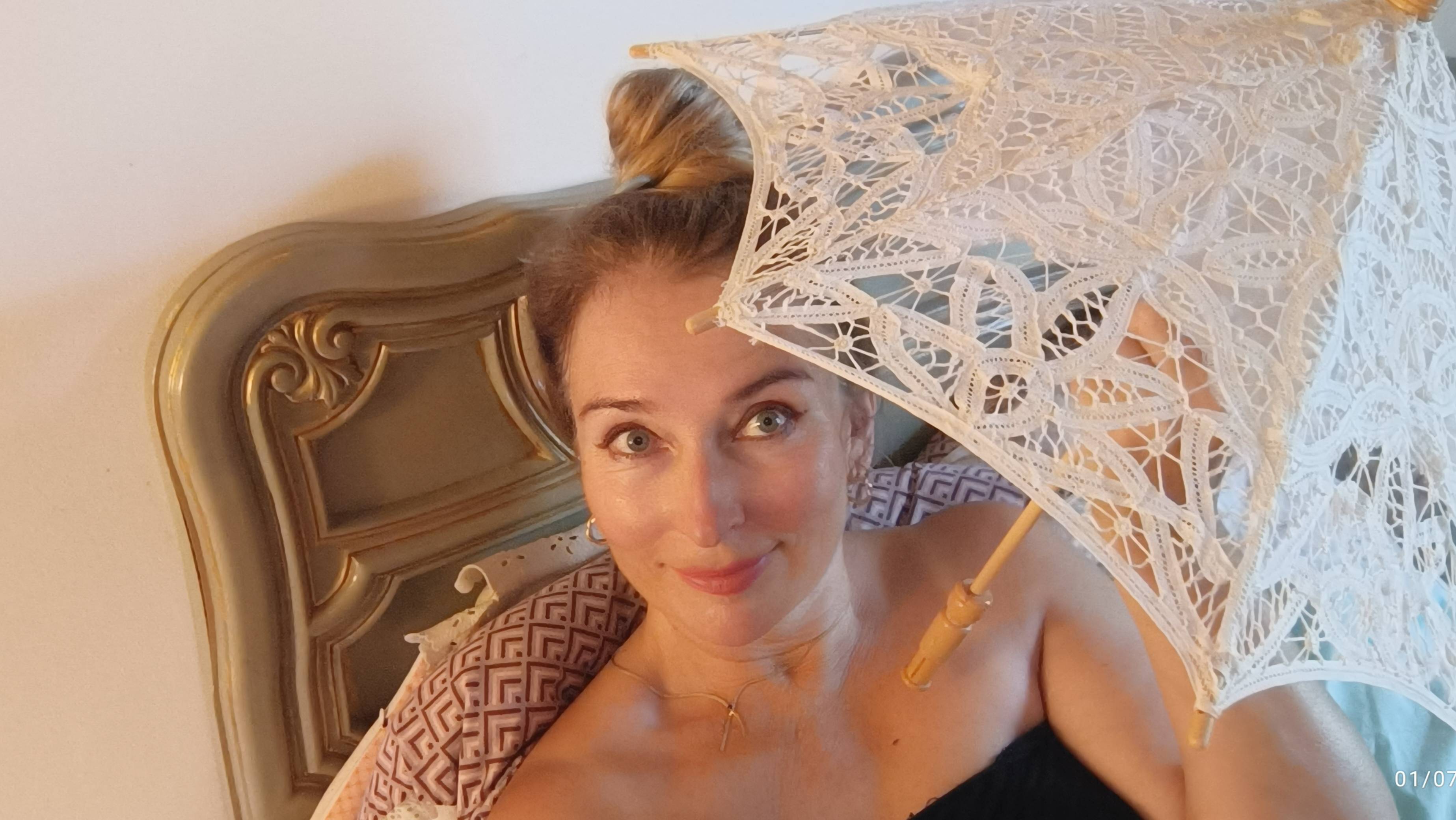 Высота куриного полета, или как же вы без Юли_! @СОБЕСЕДНИЦА Жара +51 во Франции. Наши новости. смотреть онлайн