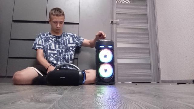 файтинг между двумя колонками смотреть онлайн