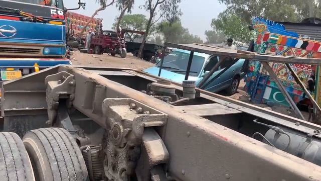 Полностью разрушенный бензовоз восстановлен как новенький смотреть онлайн