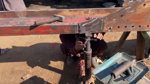 Ремонт грузовика Hino разбитого в тотал. Удивительная реставрация. смотреть онлайн