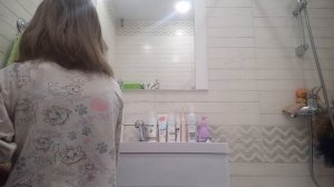 моё реальное утро,умываюсь,небольшая уборка в комнате