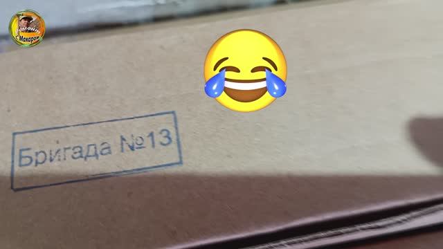 При сборке мебели бывает всякое