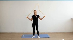 Художественная гимнастика: 3 тренировка со скакалкой