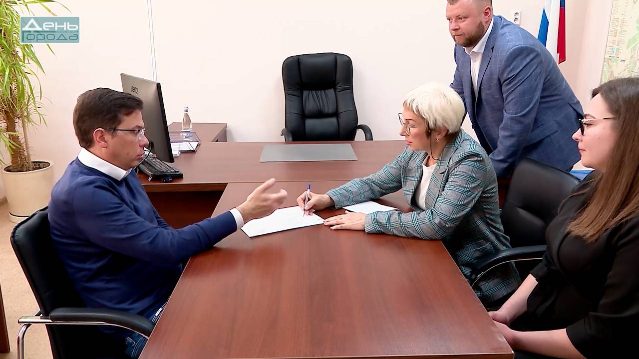 На улице Витебской отремонтируют проезды после обращения жителей к мэру смотреть онлайн