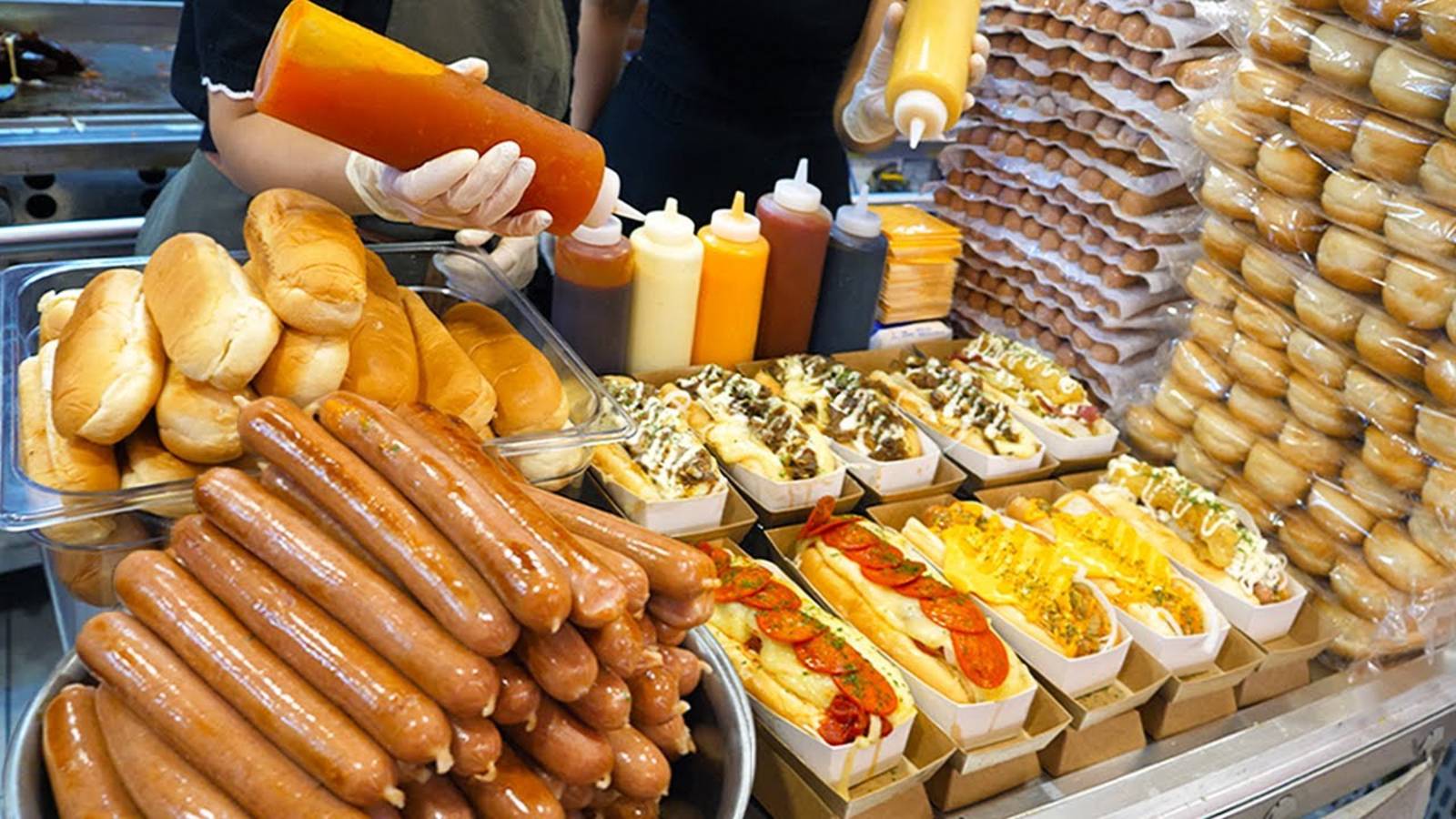 Сырная бомба! Американцы в шоке от этой фьюжн-пиццы #уличнаяеда смотреть онлайн