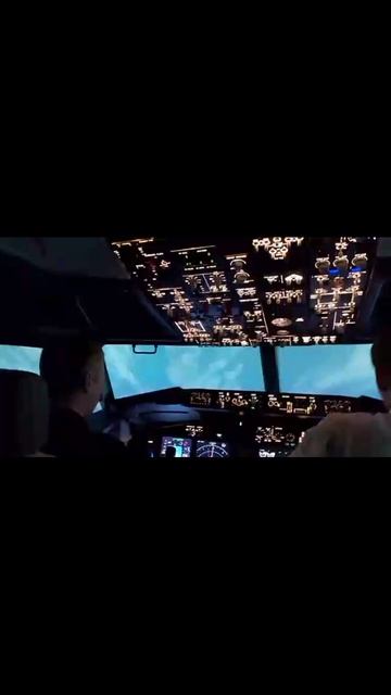 Полет на авиасимуляторе Боинг 737 смотреть онлайн