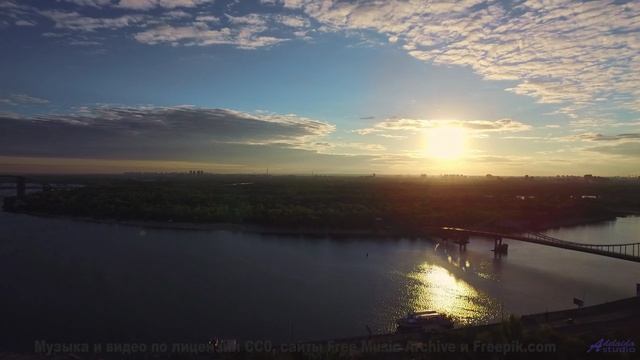 Музыка ведёт туда, где начинается настоящая жизнь - Horsey -- Overhill Ln -- OPULENT