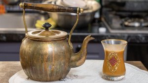 Этому рецепту меня научил арабский повар из Дохи. Шафрановый чайный напиток