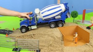 Гонка по городу: кто быстрее — полиция или пожарная машина? 🏁