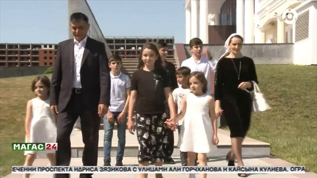 С 1 января 2026 года "Матери-героини" будут получать ежемесячное пособие смотреть онлайн