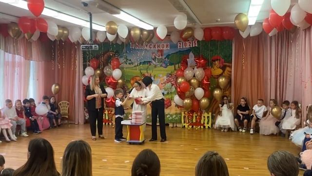 🥳ВЫПУСКНОЙ 🥳#лето #shorts #москва #выпускной