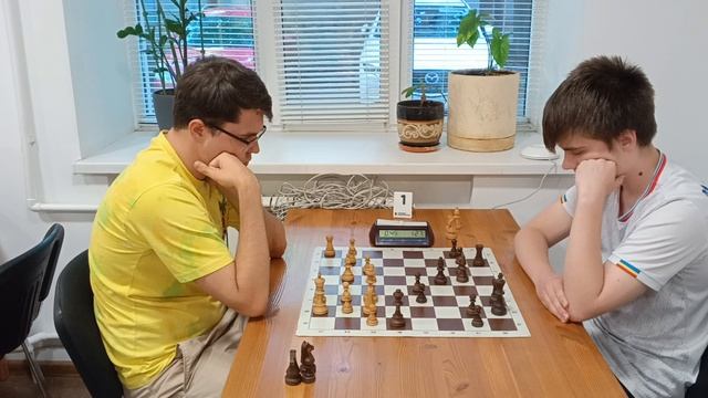 Альпин Максим (2098) - Казюра Кирилл (2198)