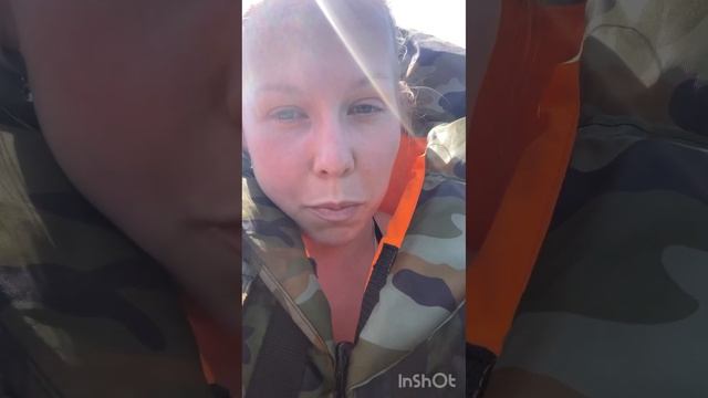 Первый заплыв на лодке в этом году оказался безуспешным… #дети #лодка #мотор #природа #водоём смотреть онлайн
