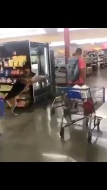 Помощник смотреть онлайн