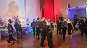 Танец в школе у насти,