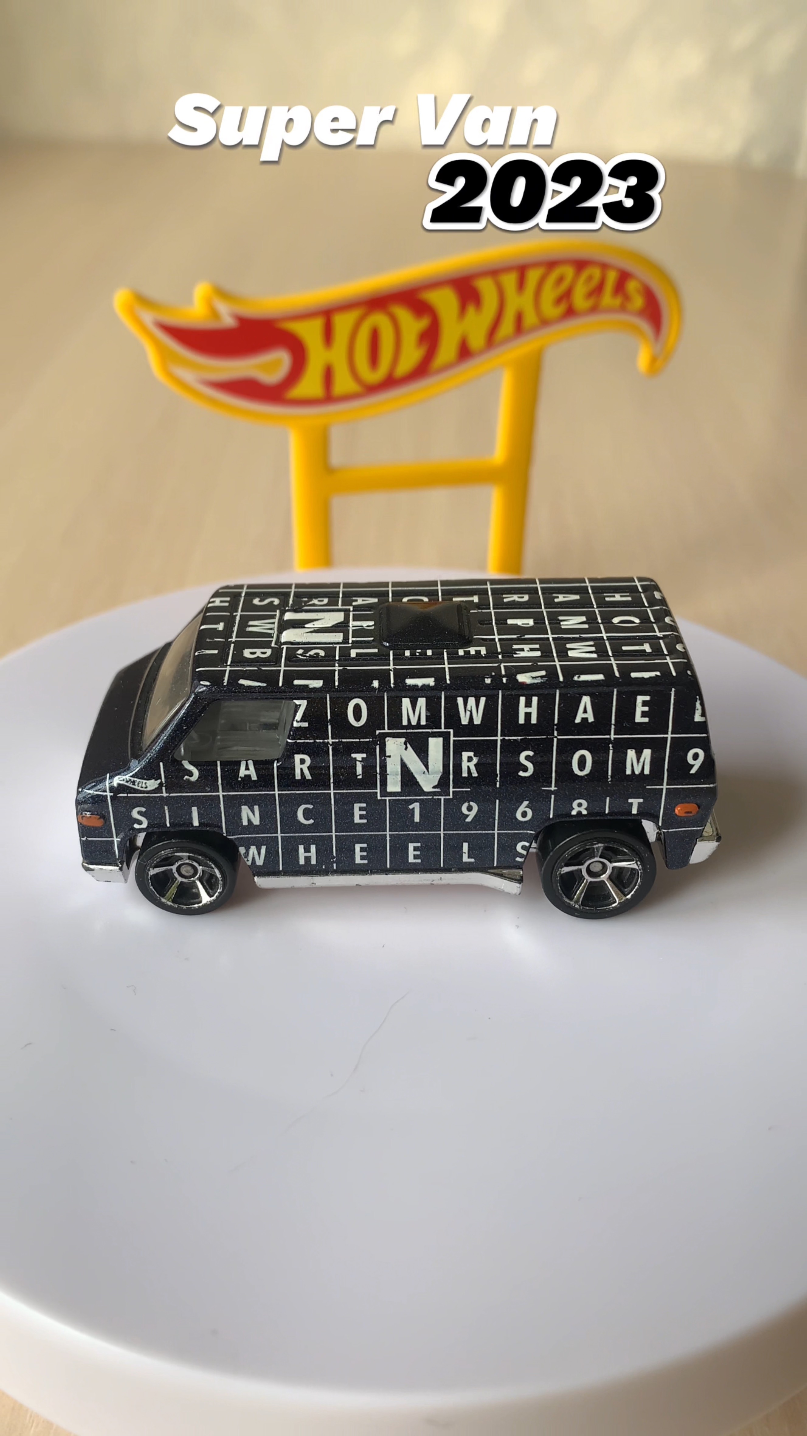 Super Van 2023 Hot Wheels