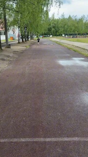 Бегаю на стадионе