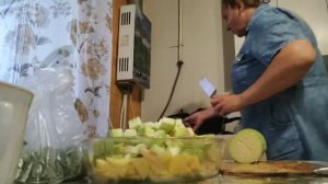 ПРИЕХАЛИ В ГОСТИ/ГОТОВИМ МУЖ ПОМОГАЕТ..