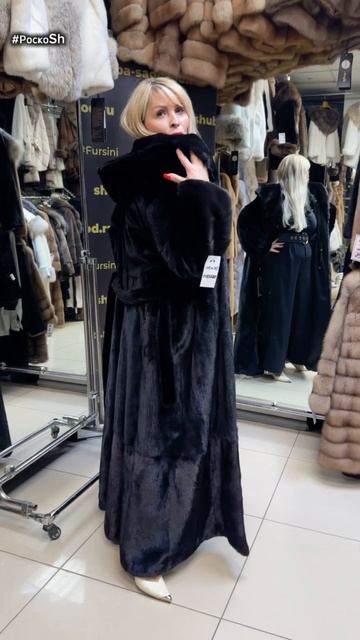 Шикарная модель Шубы в салоне Фурсини смотреть онлайн