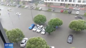 Улицы затопило в Тюмени после дождей: видео