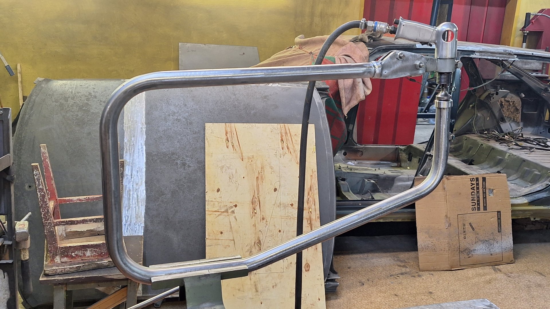 ПЕРЕНОСНОЙ ГЛАДИЛЬНЫЙ МОЛОТОК. смотреть онлайн