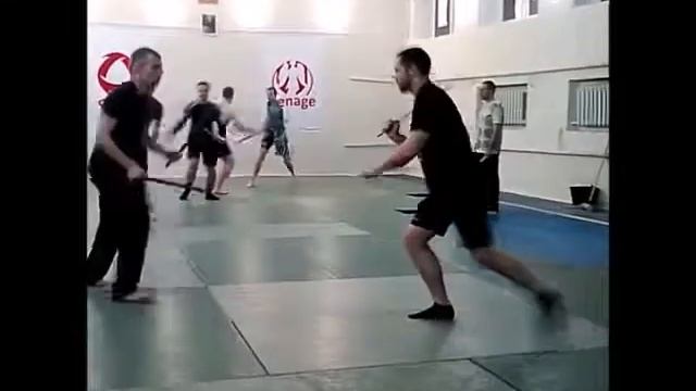 Тренировки по Комбат Арнис - Добле Бастон