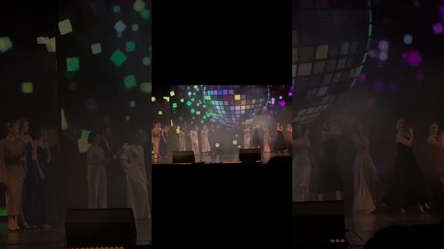 ВРУЧЕНИЕ ДИПЛОМА В КРАСНОДАРСКОЙТФИЛАРМОНИИ ИМ. ПОНОМАРЕНКО