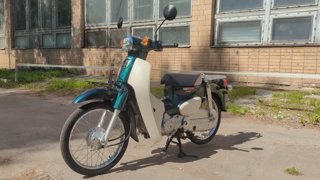 Мопед Honda Super Cub 50 (122HA24) 2018г.в. смотреть онлайн