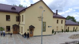 05 июля 2025 года. Псков. Финский парк. Шарманщик Шама.