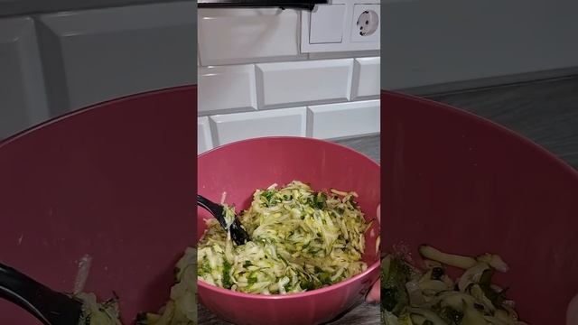 Кабачки просто и вкусно!#кабачки #кабачкирецепт #рецепт смотреть онлайн