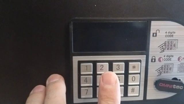 Как открыть сейф